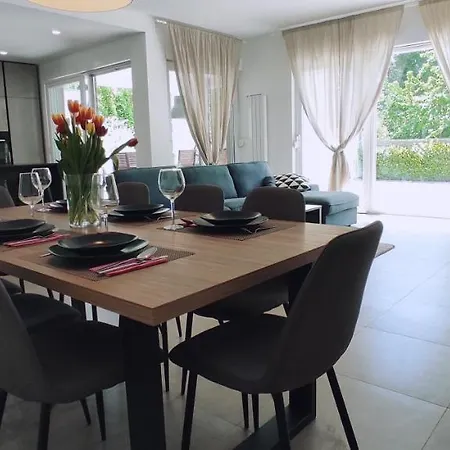 Villa Gorgeous Lola With Private Heated Pool *