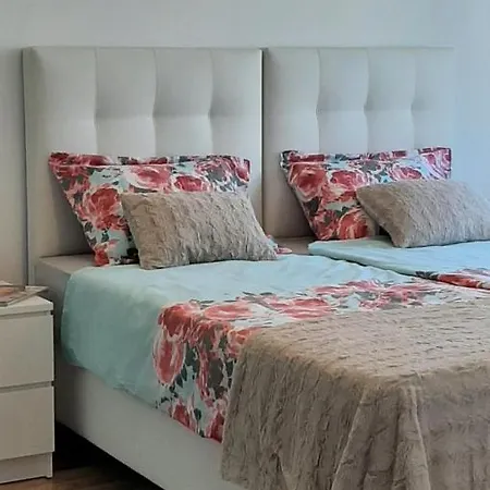 Gorgeous Lola With Private Heated Pool Villa Fažana