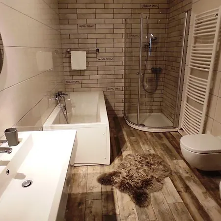 Gorgeous Lola With Private Heated Pool *